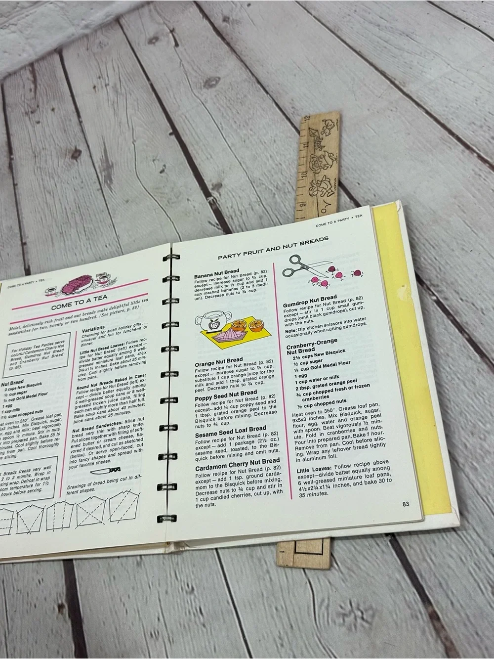 vtg 1967 So Quick with bisquick betty crocker Cookbook hardcover retro cottage